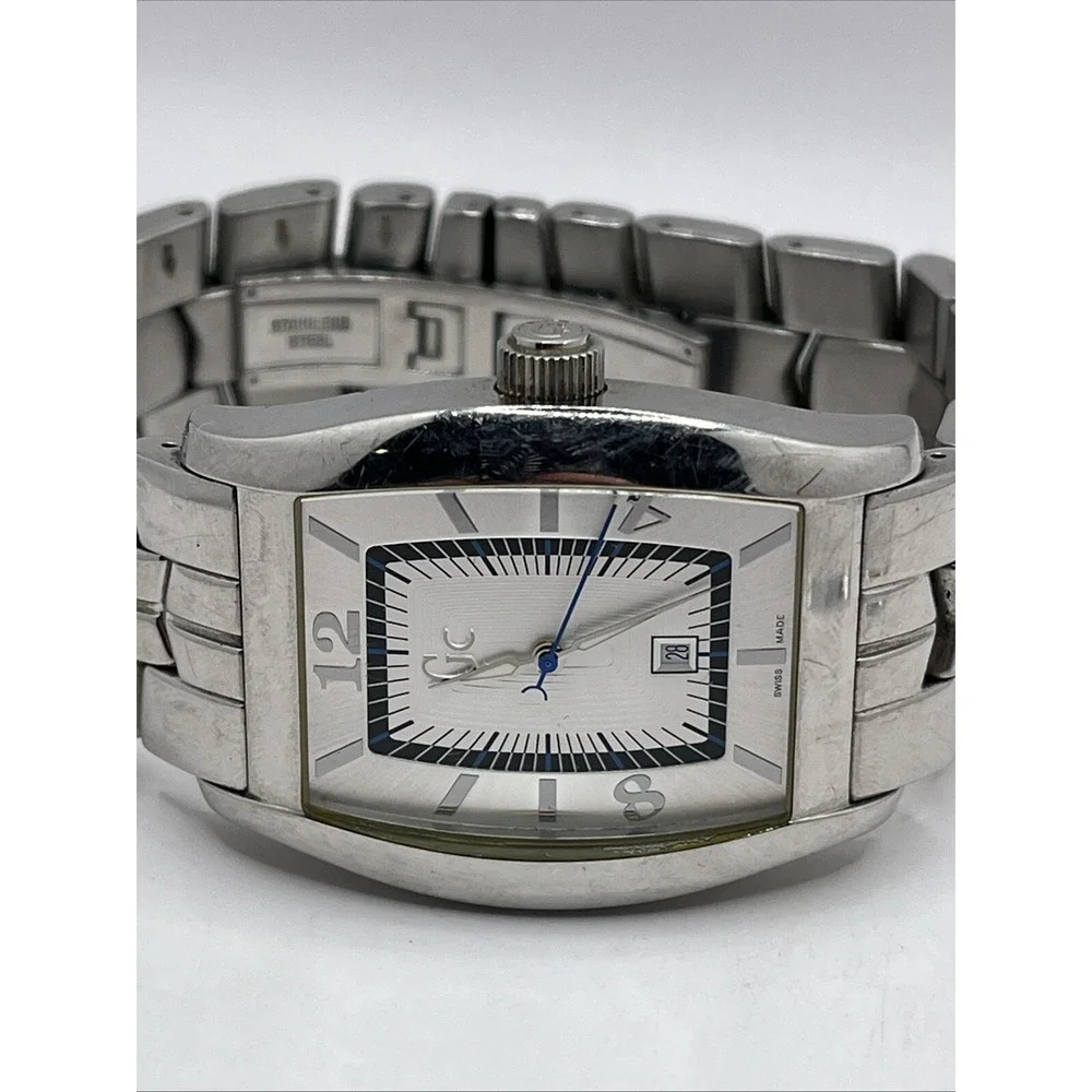 Guess Collection Swiss Made Men's Quartz Watch 34mm‎ Case 8